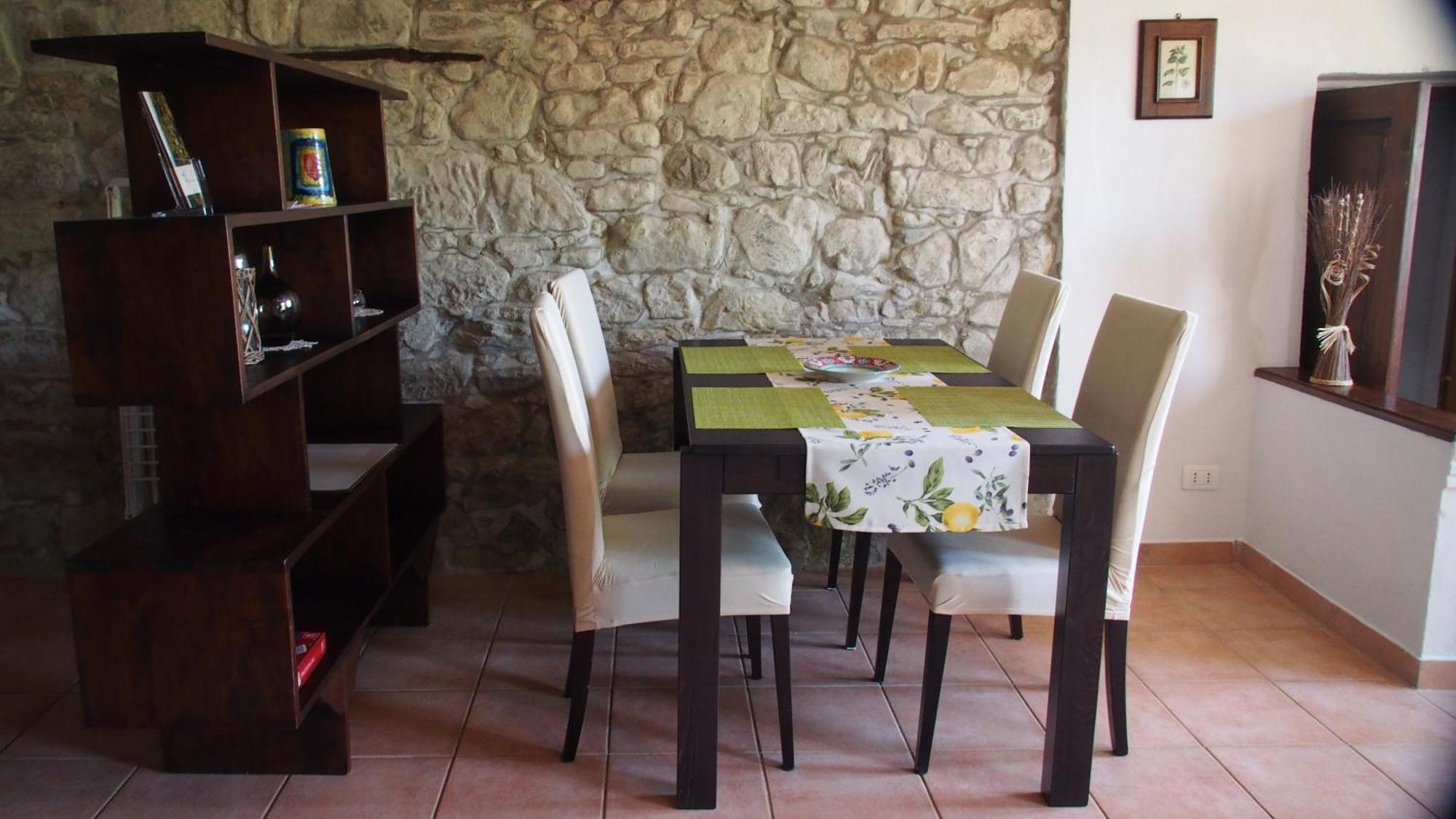 Podere L'Aquila Gaiole in Chianti Room photo